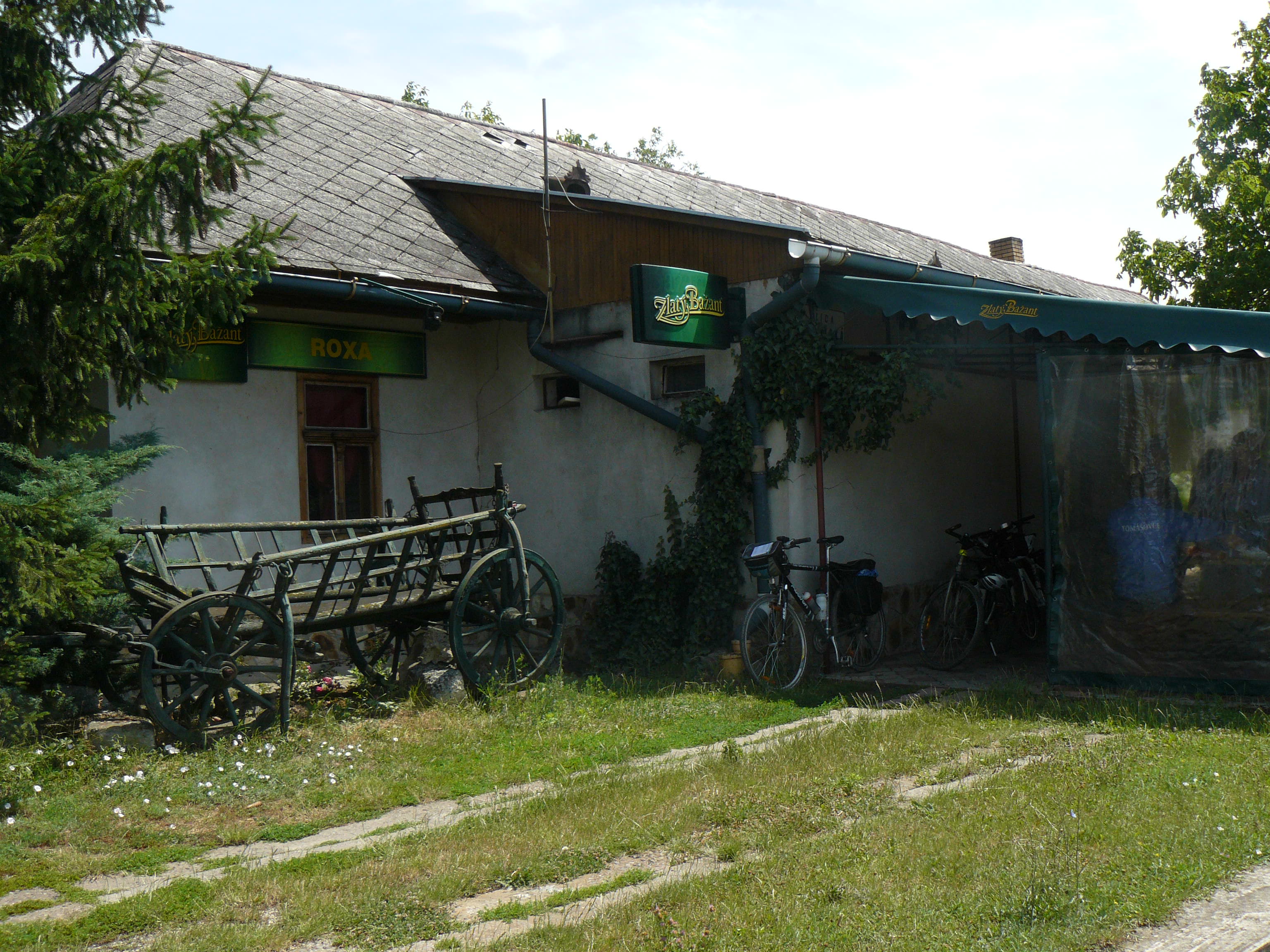 55 Michaľany - občerstvenie v pohostinstve Roxa