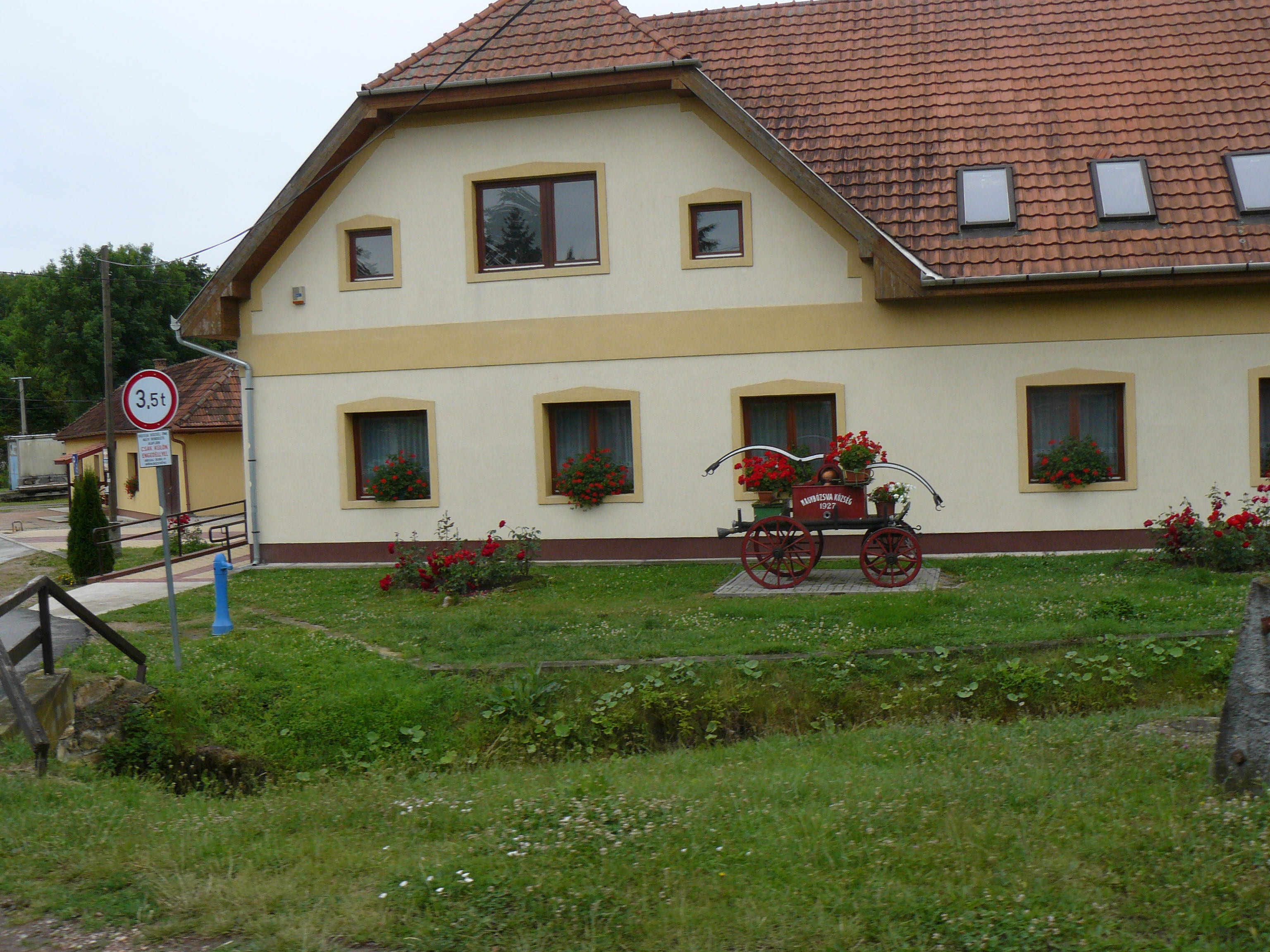 25 Bózsva